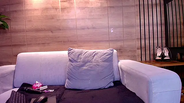 Snapshot of Susyhot_ chatting on 02/27/26, 03:28 Susyhot online show from 02/27/26, 03:28