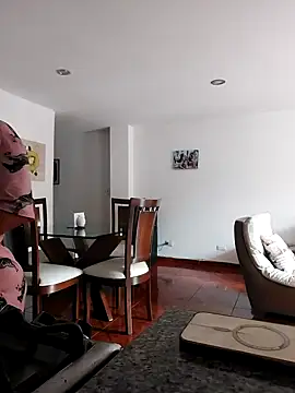 mia mancinii online show from 02/23/26, 03:42