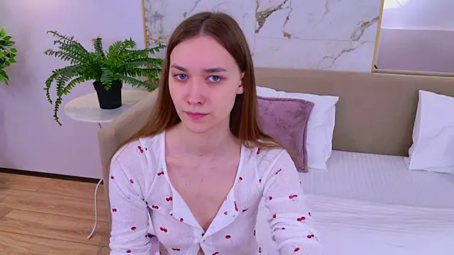 AmadaReine online show from 11/29/25, 04:10