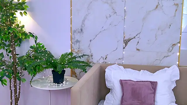 AmadaReine online show from 01/11/26, 04:56