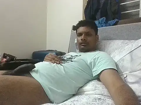 Snapshot of Bakasur_19 chatting on 04/23/26, 12:29 Bakasur 19 online show from 04/23/26, 12:29