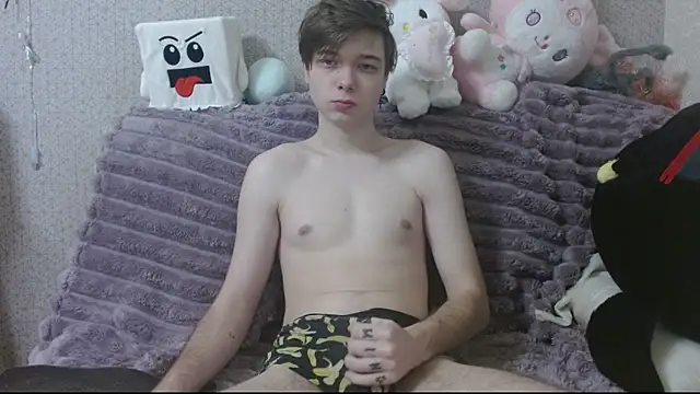 Snapshot of hilt_on_ chatting on 03/01/26, 08:05 hilt on online show from 03/01/26, 08:05