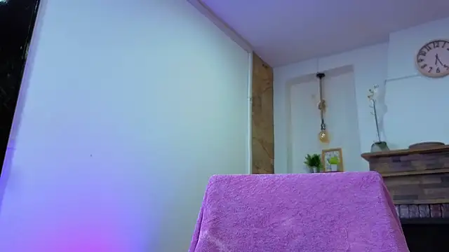 Celeste1s online show from 02/04/26, 07:20