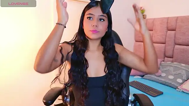 Kitty Rose   online show from 11/19/25, 07:14