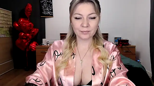 ParadiseAlina online show from 02/15/26, 06:04