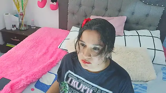 Snapshot of Nicolletorres2 chatting on 02/03/26, 08:14 Nicolletorres2 online show from 02/03/26, 08:14