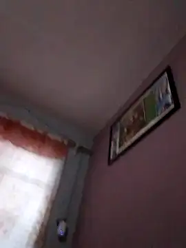 Snapshot of Maniakone chatting on 10/12/25, 12:59 Maniakone online show from 10/12/25, 12:59