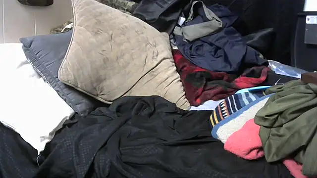 Snapshot of crassanova chatting on 02/24/26, 06:50 crassanova online show from 02/24/26, 06:50