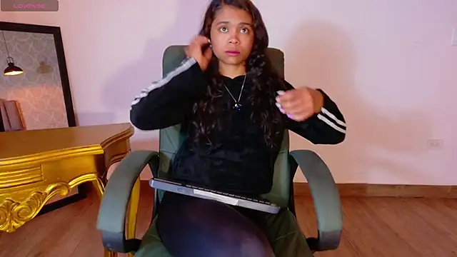 Kristall 06 online show from 12/20/25, 03:57