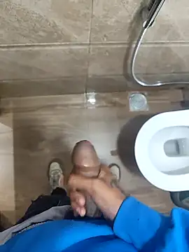 biswasb900 online show from 12/16/25, 09:14