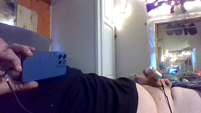 Snapshot of Cum515088 chatting on 02/20/26, 02:50 Cum515088 online show from 02/20/26, 02:50