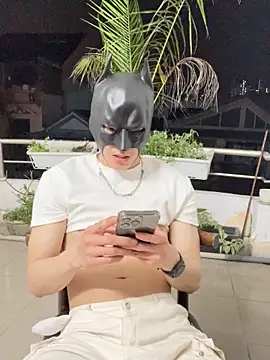 Snapshot of anhkiet_huang chatting on 11/11/25, 01:22 anhkiet huang online show from 11/11/25, 01:22