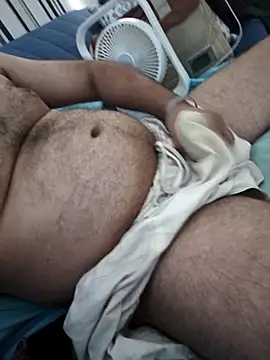 Hothunkdelhi online show from 10/24/25, 04:09