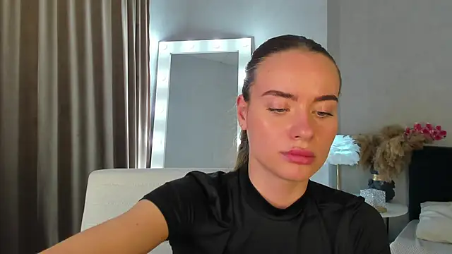 Ameli Povilain online show from 10/13/25, 11:43