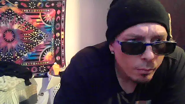 Eyelisss online show from 11/30/25, 09:02