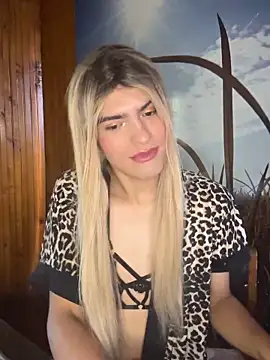 Snapshot of Samantha_loch chatting on 06/10/26, 02:49 Samantha loch online show from 06/10/26, 02:49