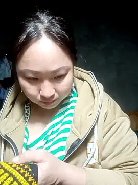 suki-lady online show from 12/03/25, 10:24