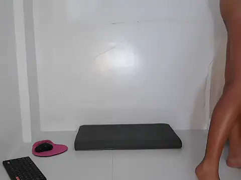 Islandarkgirl online show from 04/07/26, 01:06