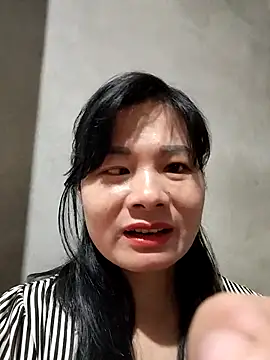 kute-00 online show from 11/29/25, 02:36