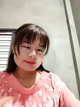 kute-00 online show from 12/20/25, 01:18