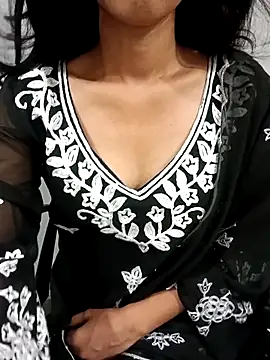 Daizy Shah online show from 06/20/26, 02:53