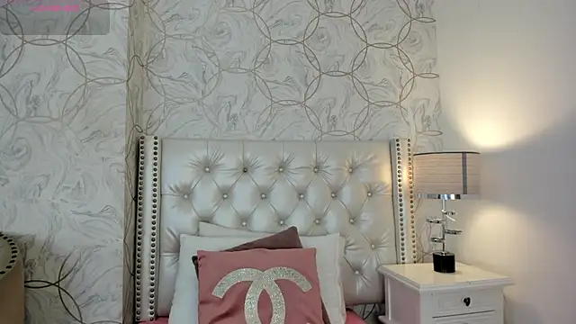 Snapshot of amara_rousse chatting on 02/10/26, 11:25 amara rousse online show from 02/10/26, 11:25