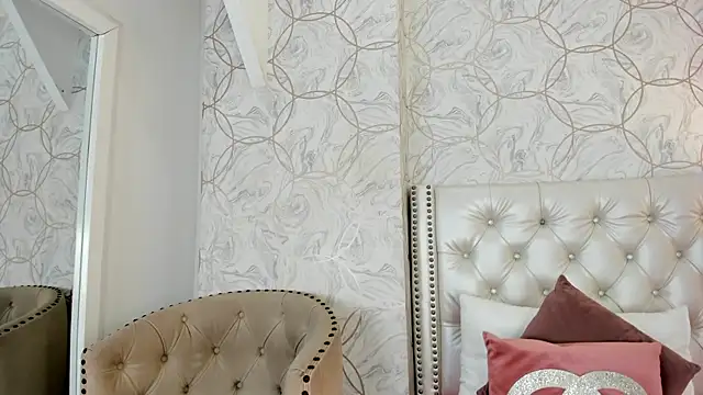 Snapshot of amara_rousse chatting on 02/26/26, 11:20 amara rousse online show from 02/26/26, 11:20