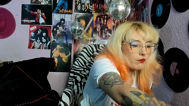 Avril Maria online show from 03/18/26, 06:33