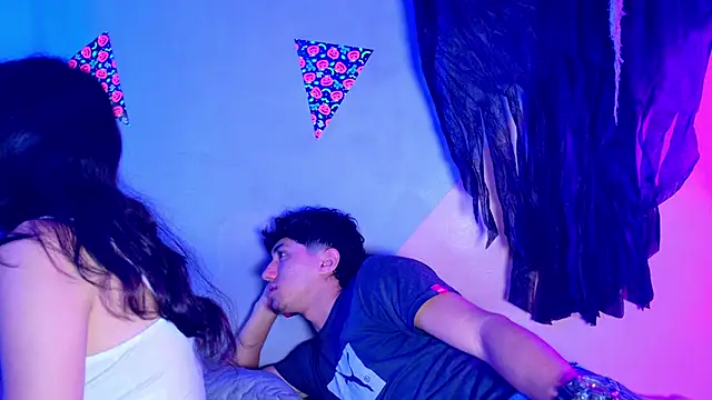 Laura and Kevin online show from 10/23/25, 01:21