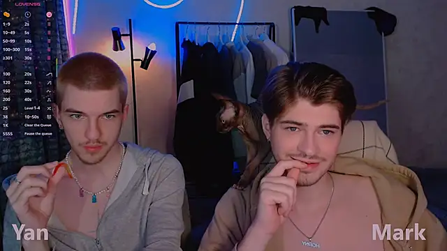 itsyanbb online show from 11/19/25, 06:08