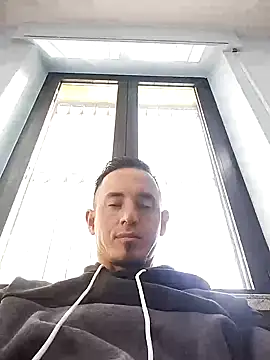 JuanD vero online show from 11/30/25, 09:57