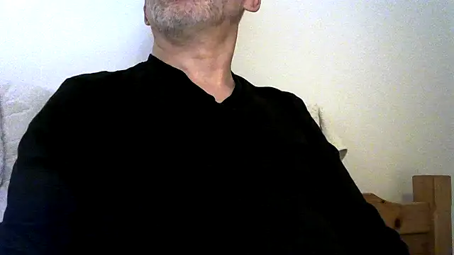 Snapshot of titi5466 chatting on 04/11/26, 07:29 titi5466 online show from 04/11/26, 07:29