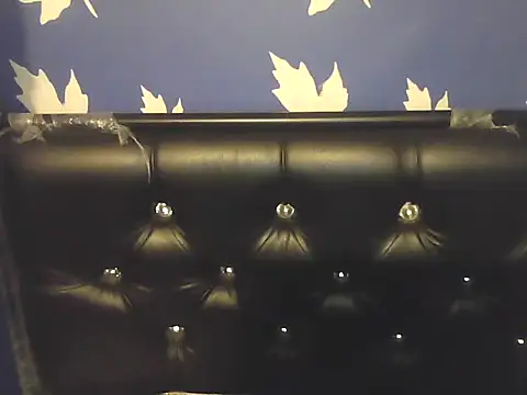 SoftButDeadly0 online show from 12/04/25, 05:10