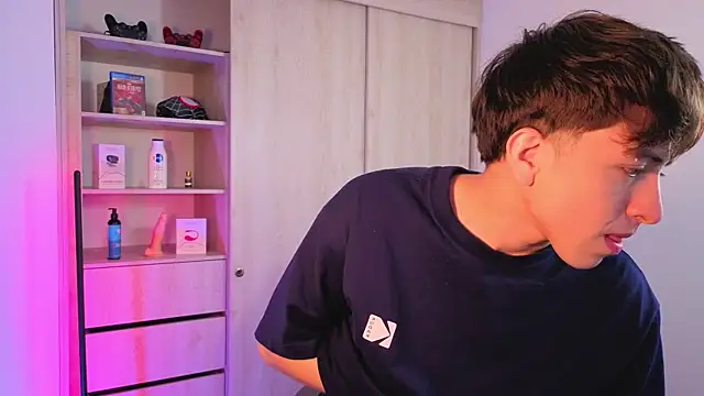 onlinenico online show from 09/22/25, 07:05