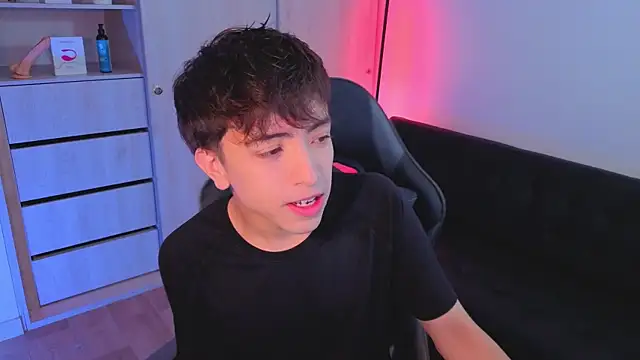 onlinenico online show from 10/03/25, 08:06