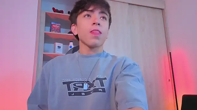 onlinenico online show from 10/18/25, 08:09