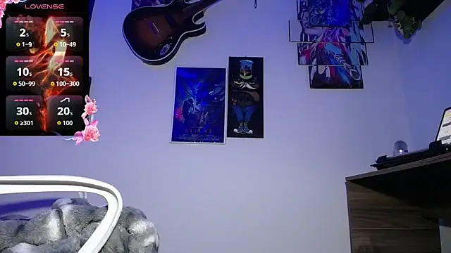 moonligth18 online show from 10/09/25, 01:14