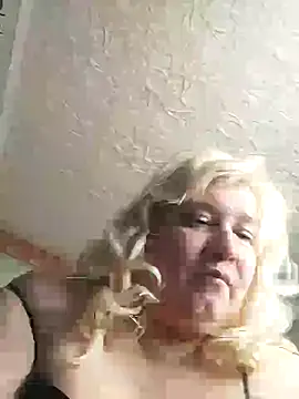 Snapshot of GlamMilena chatting on 03/13/25, 12:02 GlamMilena online show from 03/13/25, 12:02