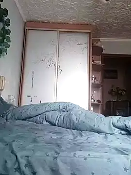 Snapshot of GlamMilena chatting on 10/31/25, 12:17 GlamMilena online show from 10/31/25, 12:17