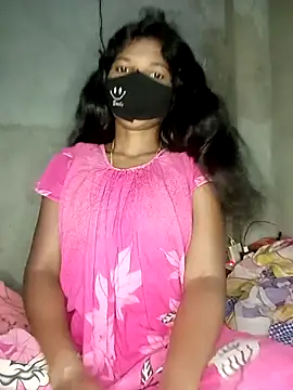 Snapshot of Renuka_GG chatting on 11/16/25, 11:21 Renuka GG online show from 11/16/25, 11:21