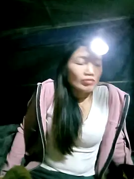 ngan-cute online show from 11/20/25, 02:06