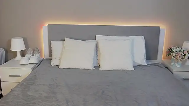 Snapshot of MarianeSun chatting on 10/08/25, 03:59 MarianeSun online show from 10/08/25, 03:59