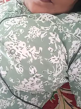 Snapshot of angel_ridhi chatting on 09/15/25, 05:40 angel ridhi online show from 09/15/25, 05:40