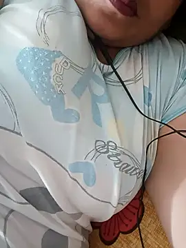 Snapshot of angel_ridhi chatting on 09/27/25, 04:45 angel ridhi online show from 09/27/25, 04:45