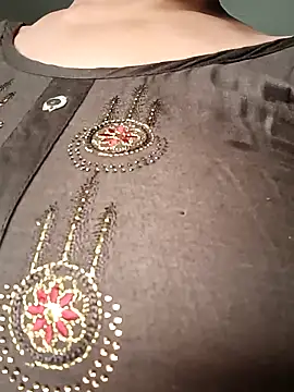 Snapshot of angel_ridhi chatting on 09/30/25, 01:54 angel ridhi online show from 09/30/25, 01:54