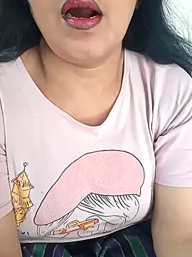 Snapshot of angel_ridhi chatting on 11/17/25, 07:36 angel ridhi online show from 11/17/25, 07:36