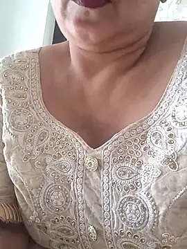 Snapshot of angel_ridhi chatting on 12/22/25, 07:05 angel ridhi online show from 12/22/25, 07:05