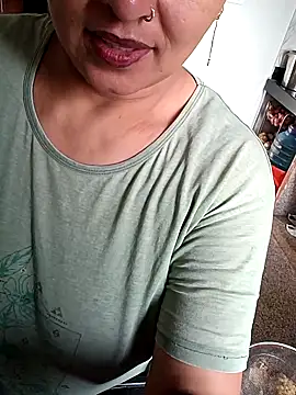 Snapshot of angel_ridhi chatting on 06/20/26, 01:52 angel ridhi online show from 06/20/26, 01:52