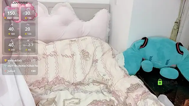 liuruyuan888 online show from 11/04/25, 02:27