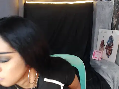 Snapshot of SerenityFoxx chatting on 11/07/25, 06:08 SerenityFoxx online show from 11/07/25, 06:08